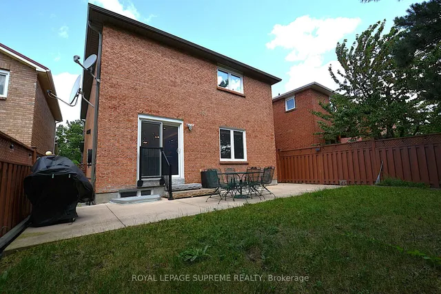 房产图片 38 - 514 Petawawa Cres