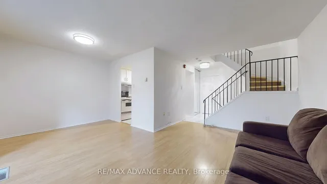 Additional image 3 of 165 Cherokee Blvd Unit 121