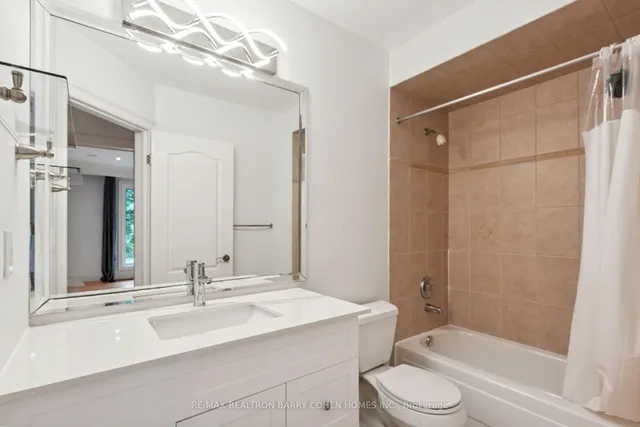 Additional image 15 of 58 Hawksbury Dr