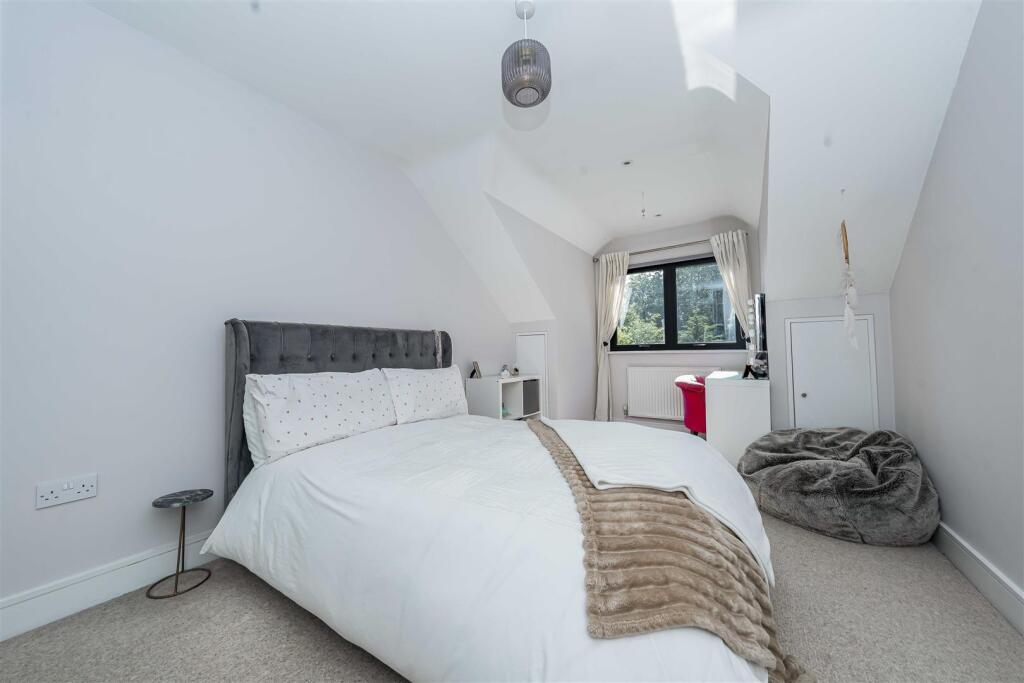 Additional image 19 of Bucknalls Drive, Bricket Wood, St. Albans
