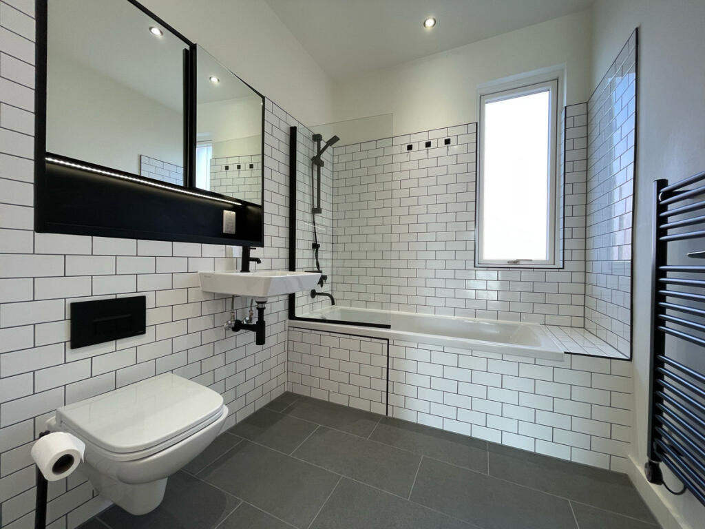 Additional image 11 of South Loop Square, Birmingham, B16 0