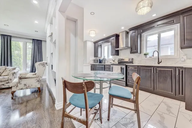 Additional image 10 of 10 Blakemanor Blvd