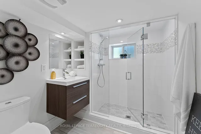 Additional image 42 of 7 Roe Ave