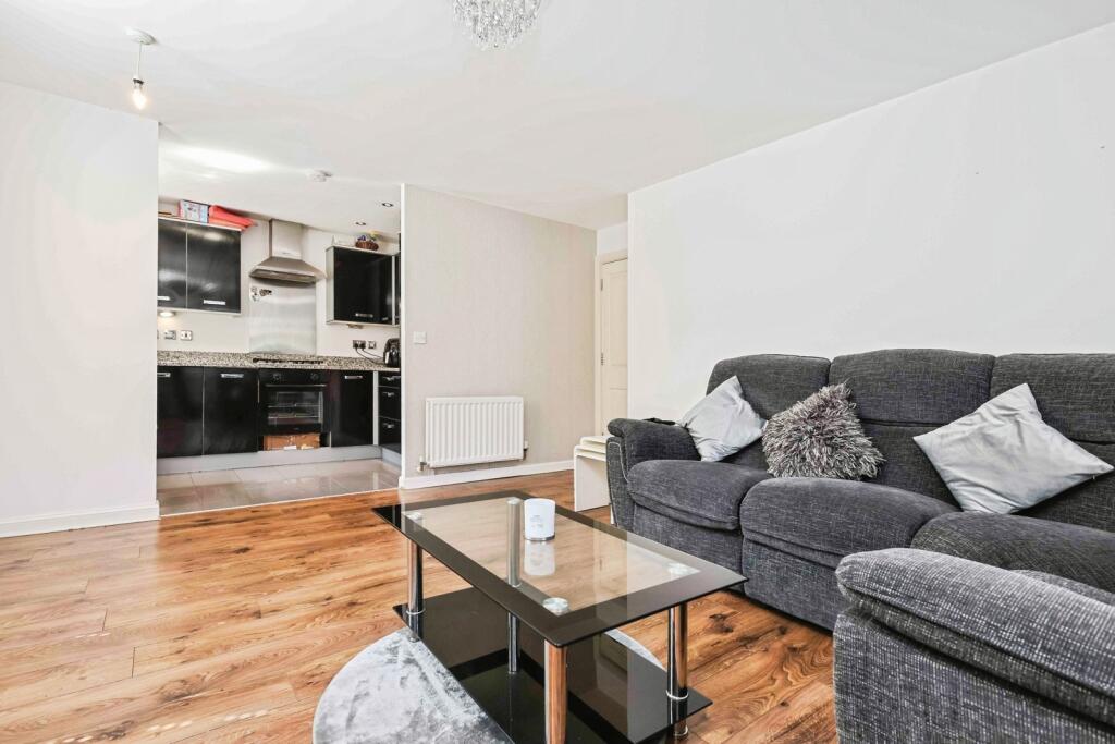 Additional image 4 of Horseshoe Crescent, Great Barr, Birmingham, B43