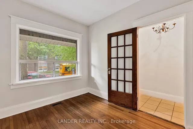 Additional image 4 of 98 Chatham Ave