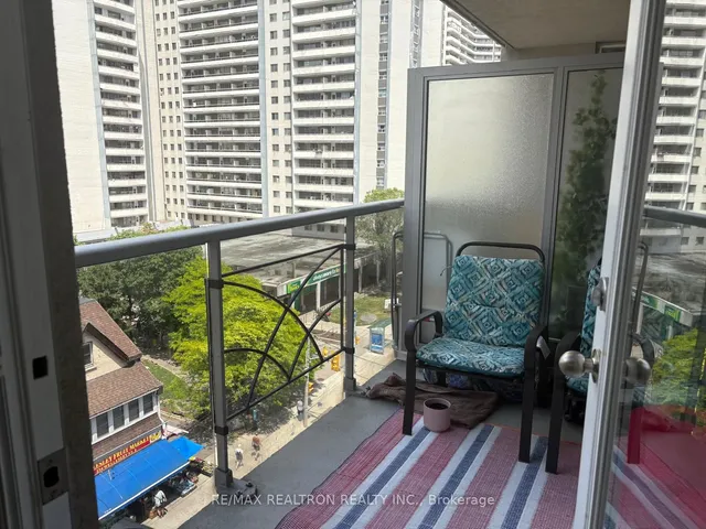 Additional image 19 of 225 Wellesley St Unit 709