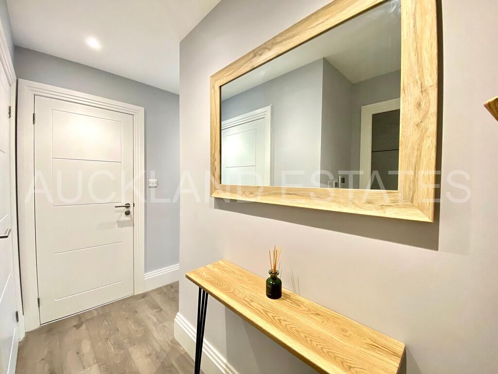 Additional image 20 of Swan Lodge, Brookmans Park