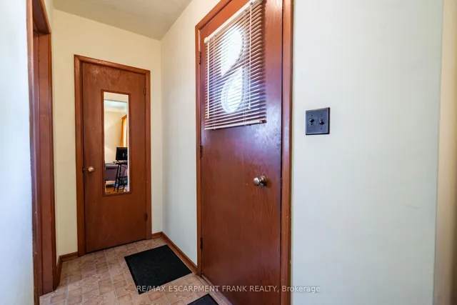 房产图片 8 - 218 BOWMAN 街