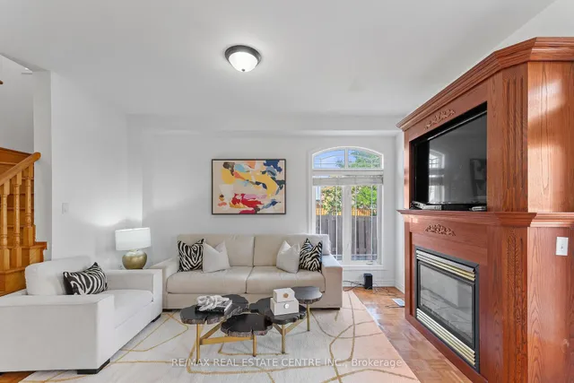 Additional image 17 of 27 Percy Gate