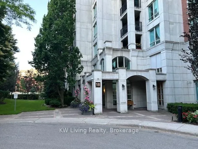 18 William Carson Cres Unit 815