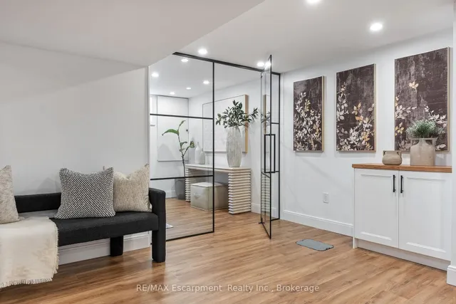 Additional image 32 of 671 Peele Blvd