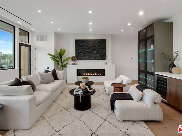 2354 Riverside Dr, Los Angeles, CA 90039