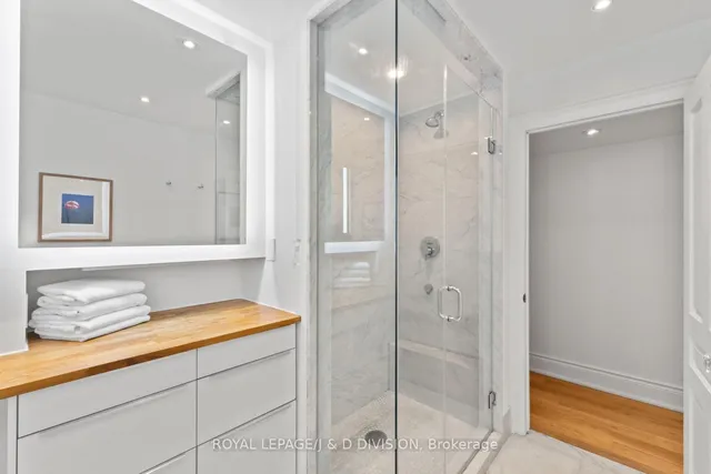 Additional image 33 of 381 St Clarens Ave