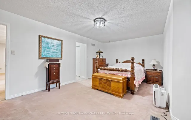 Additional image 25 of 1252 Greenwood Cres