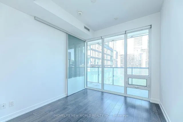 Additional image 31 of 28 Wellesley St Unit 1209