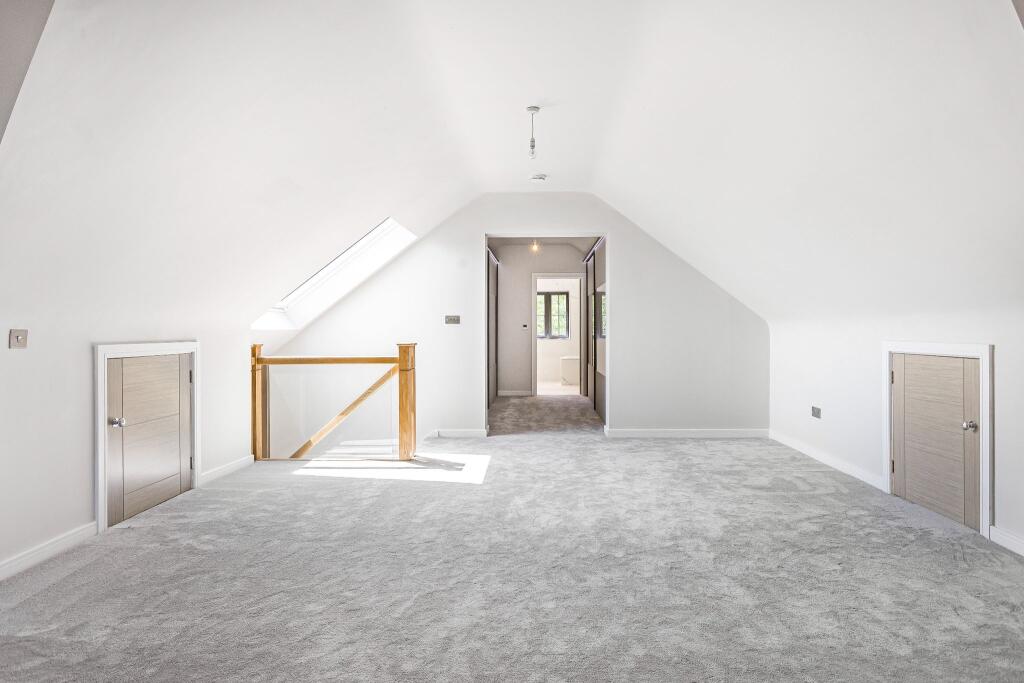 Additional image 25 of Pine Grove, Brookmans Park, AL9