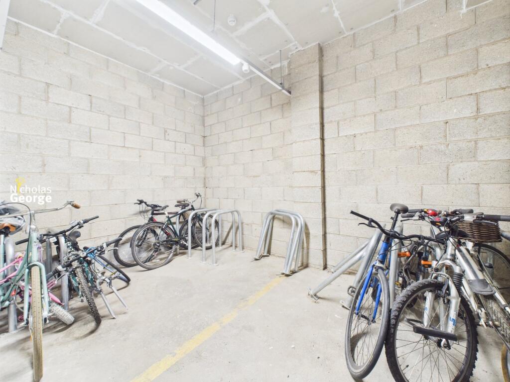 Additional image 25 of The High Street, Kings Heath, Birmingham, B14