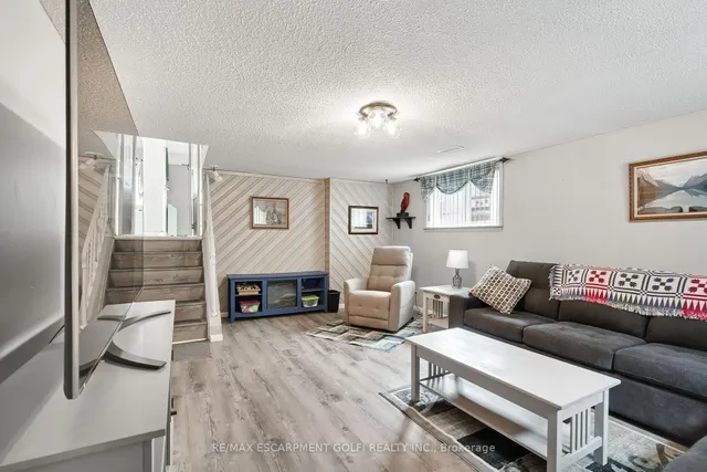 Additional image 26 of 63 Elora Dr