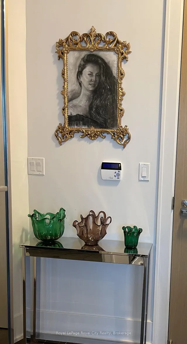 Additional image 31 of 39 Queens Quay Unit 830