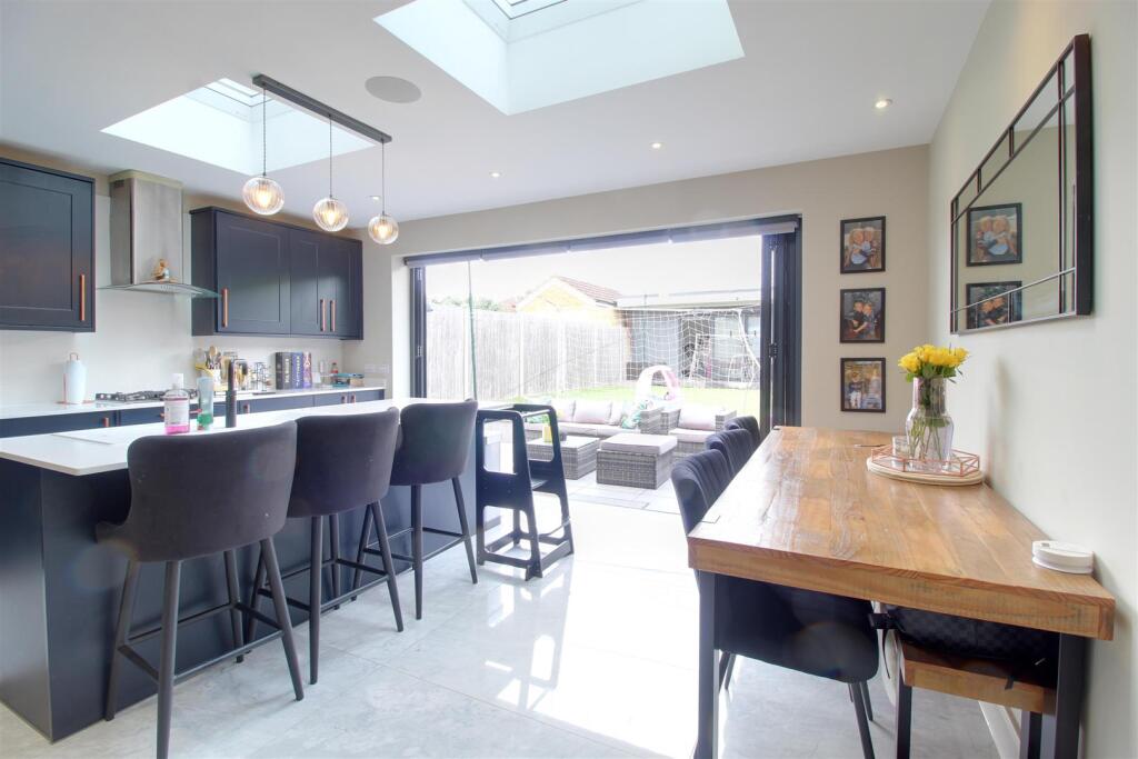 Additional image 11 of Huggins Lane, Welham Green