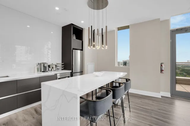 Additional image 39 of 83 Redpath Ave Unit PH2104