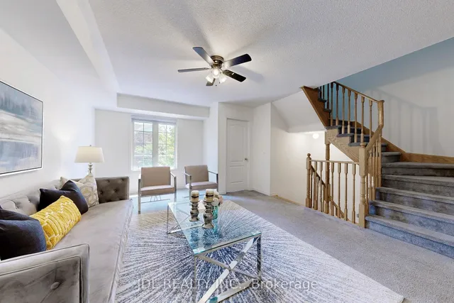 Additional image 15 of 52 Wyper Sq