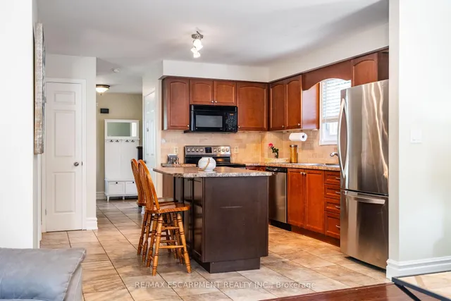 房产图片 17 - 布鲁姆斯伯里街12号