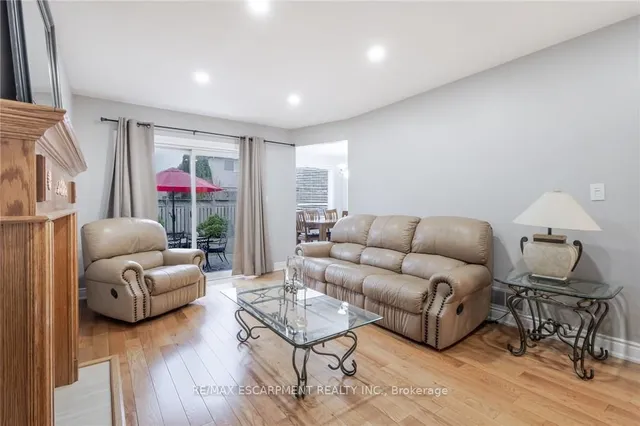 Additional image 19 of 42 Hillgarden Dr