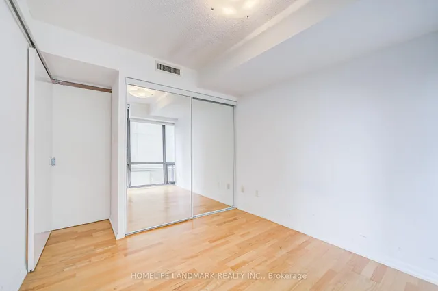 Additional image 22 of 38 Grenville St Unit 807