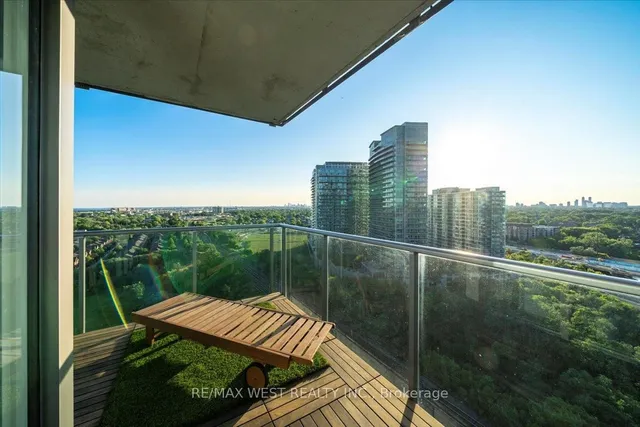 Additional image 21 of 88 Park Lawn Rd Unit 2116