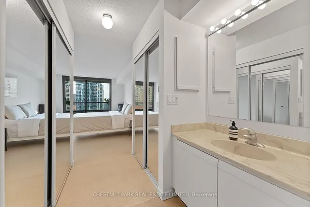 Additional image 27 of 33 Elmhurst Ave Unit 2209