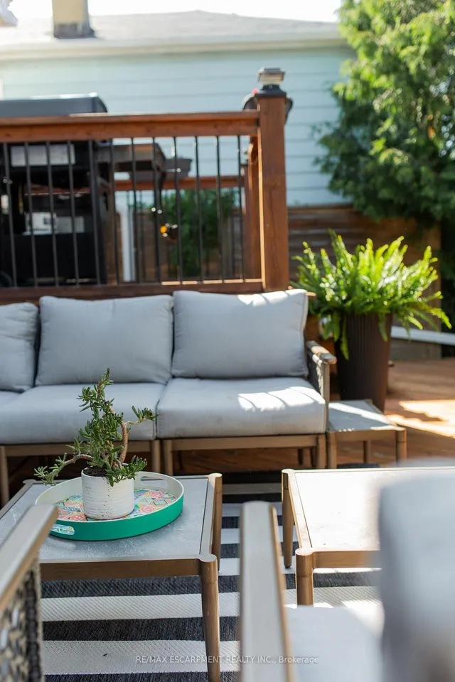 房产图片 46 - 505 Queensdale Ave