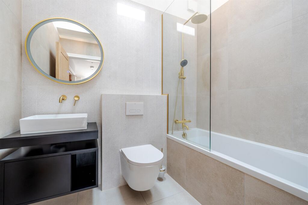 Additional image 11 of Mount Pleasant Lane, Bricket Wood, St. Albans