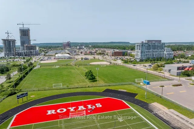 Additional image 47 of 1050 Main St Unit 1004