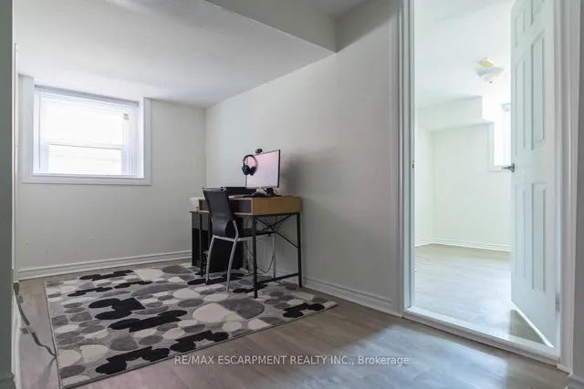 Additional image 36 of 99 Cathcart St