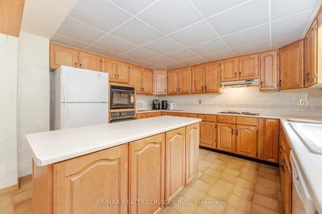 Additional image 15 of 106 Kenpark Ave