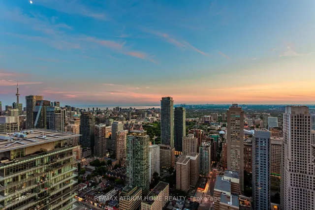 Additional image 10 of 42 Charles St Unit PH 5305