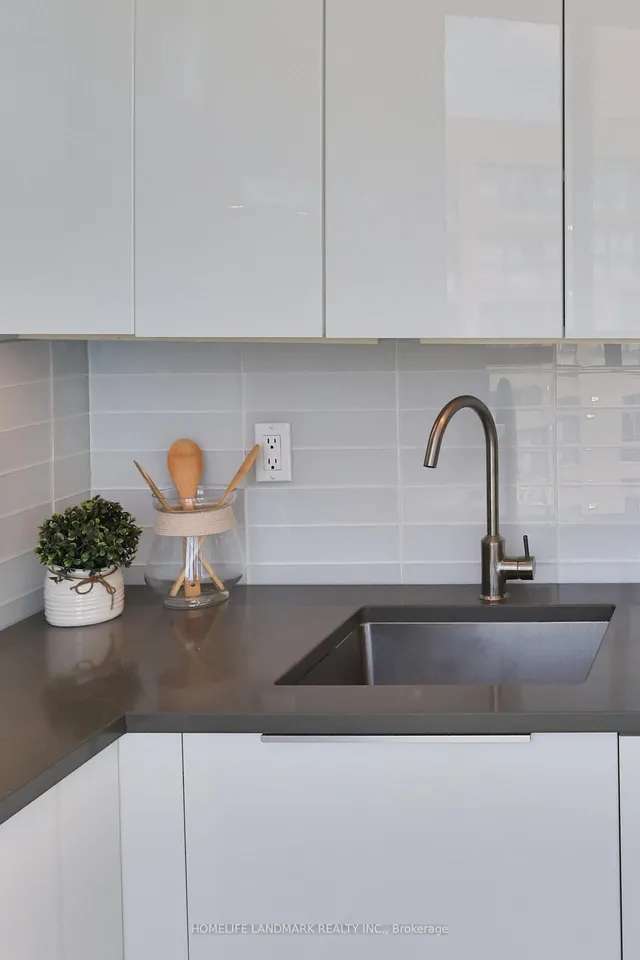 Additional image 9 of 260 Queens Quay Unit 3005