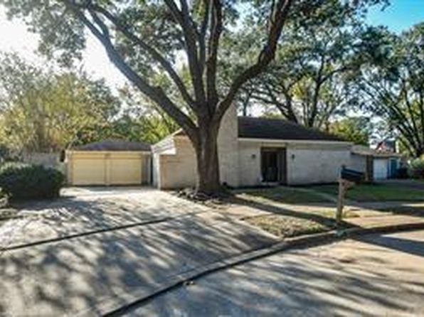 7807 Blackjack Ct, Houston, TX 77088