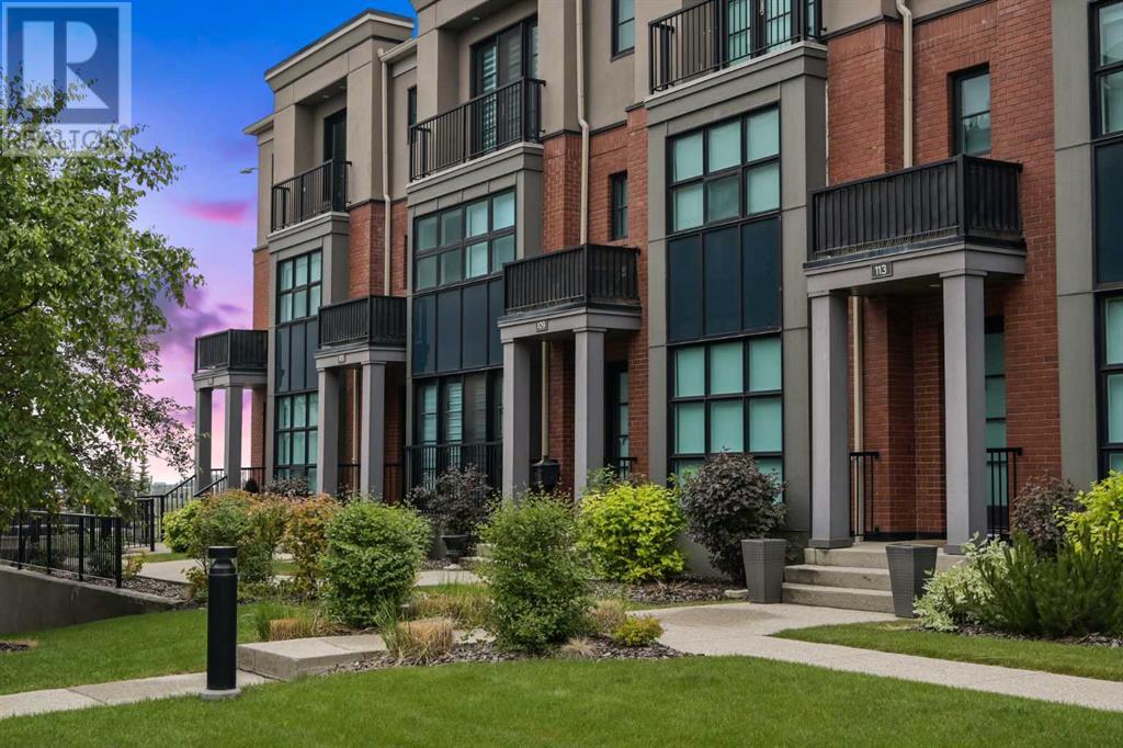 109 Aspen Meadows Hill SW|Calgary, Alberta T3H0G3