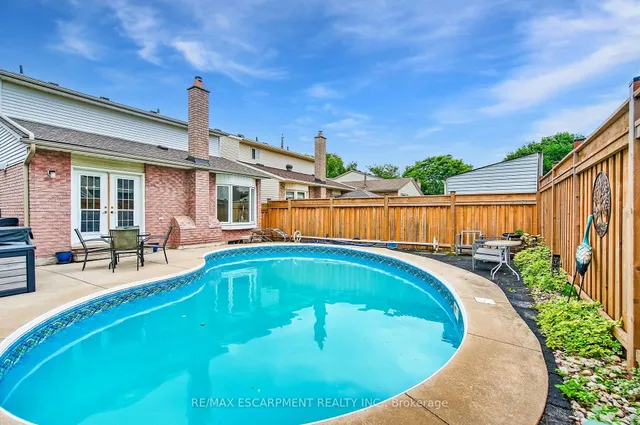 Additional image 45 of 27 Dalton Cres