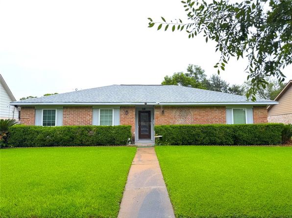 7011 Lacy Hill Dr, Houston, TX 77036