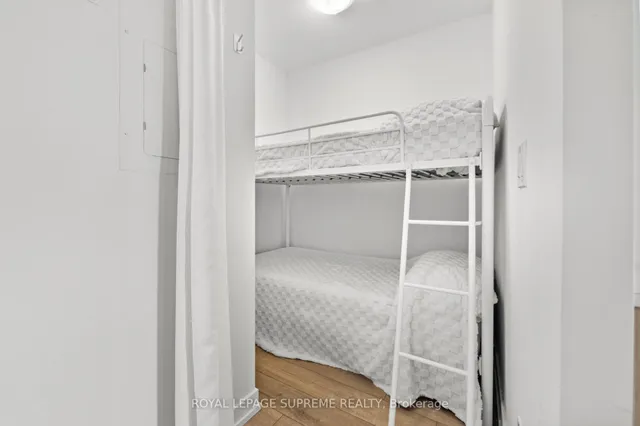 Additional image 8 of 3100 Keele St Unit 925