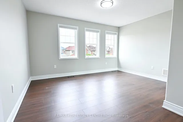 Additional image 24 of 25 Giltspur Dr