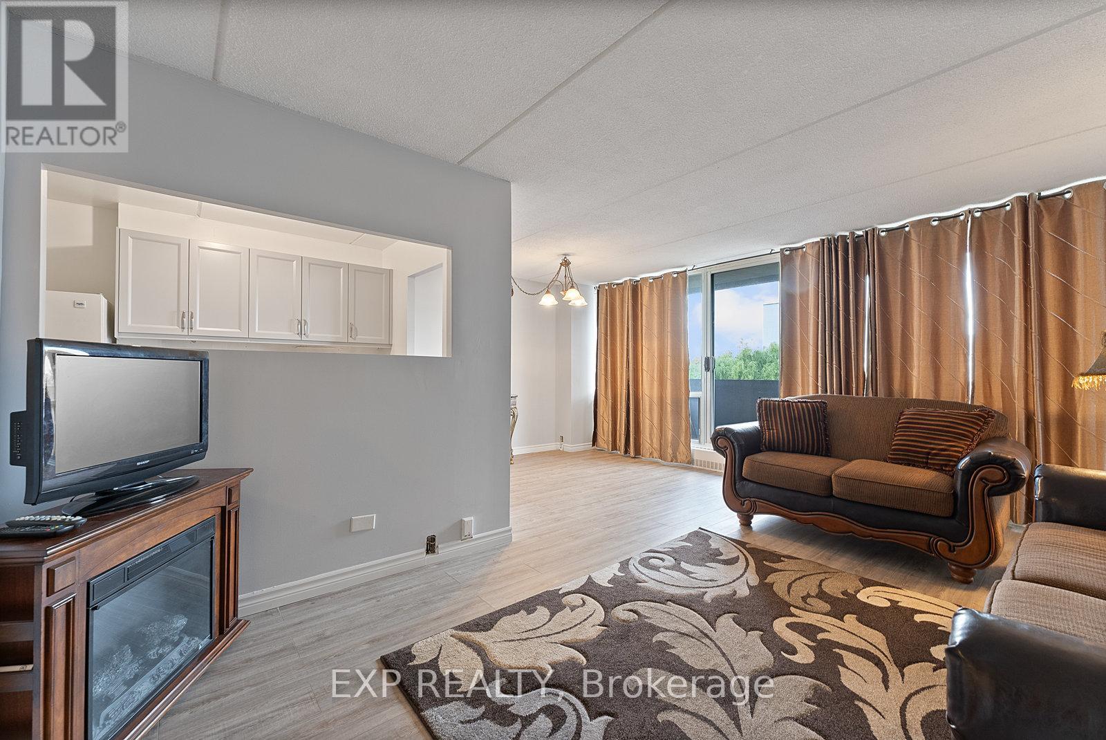 612 - 2 GLAMORGAN AVENUE|Toronto (Dorset Park), Ontario M1P2M8