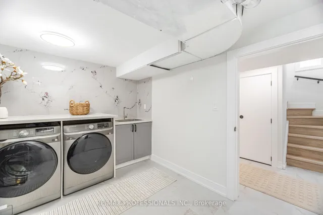 Additional image 42 of 4 Lloyd Manor Rd