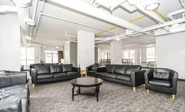 Additional image 29 of 800 King St Unit 201