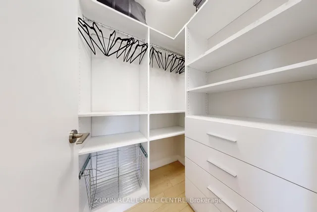 Additional image 9 of 10 Park Lawn Rd Unit 2609