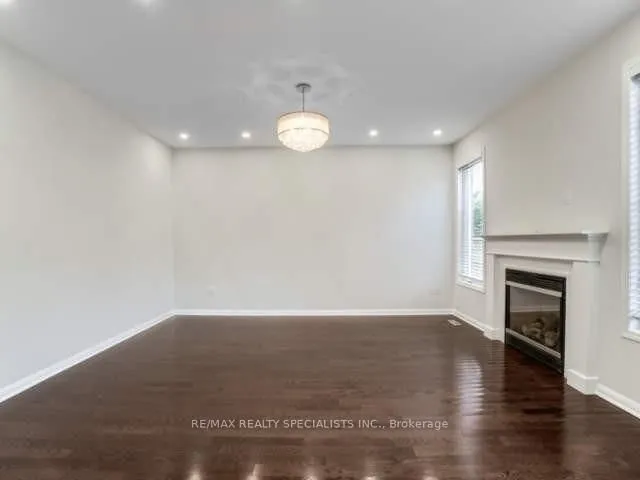 Additional image 11 of 923 Vickerman Way