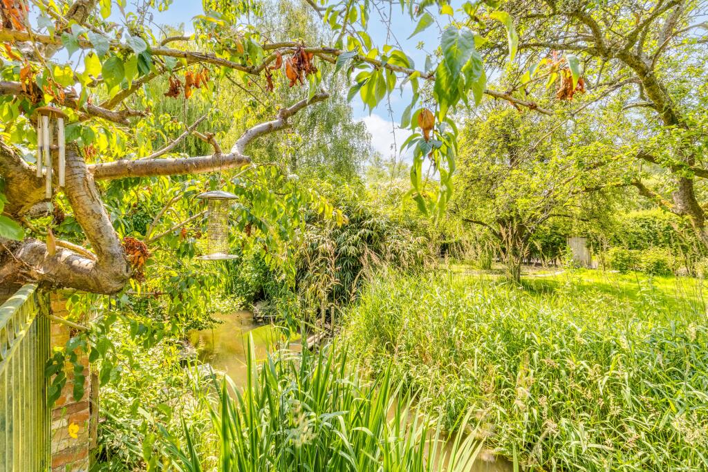 Additional image 11 of Codicote Road, Welwyn, AL6
